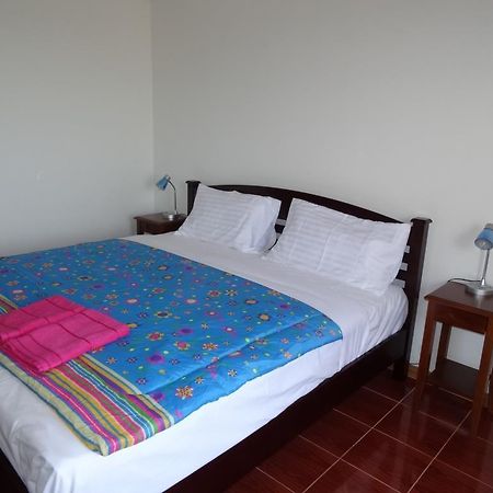 Rayong Condochain Ban Phe Exterior foto